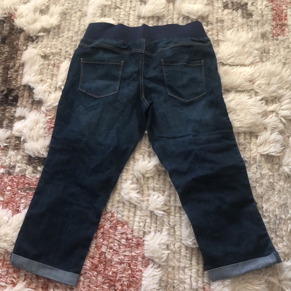 Maternity Cropped Jeans - Picture 2 of 3